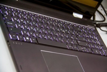 Можно ли отмыть клавиатуру ноутбука от случайно пролитого кофе