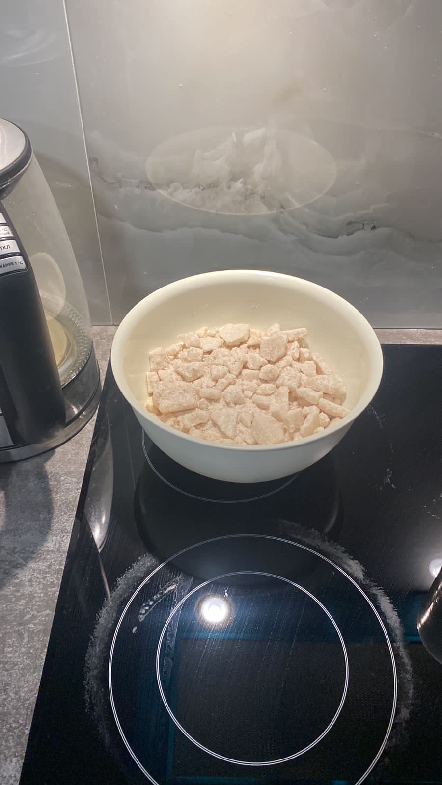 В Ставропольском крае полицейские пресекли деятельность пятигорчанки, маскировавшей наркотики с помощью окрашенного гипса В Ставропольском крае полицейские пресекли деятельность пятигорчанки, маскировавшей наркотики с помощью окрашенного гипса