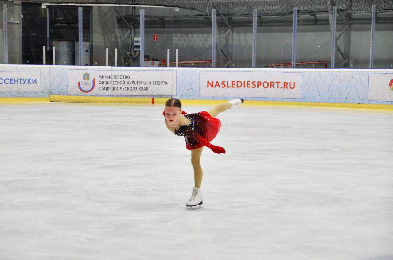 Лёд в Ессентуках остывает - завершились трехдневные Осенние соревнования по фигурному катанию на коньках! Лёд в Ессентуках остывает - завершились трехдневные Осенние соревнования по фигурному катанию на коньках!