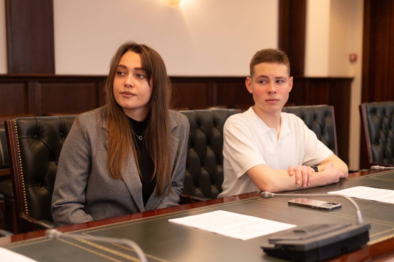 Дмитрий Ворошилов: Сегодня провёл Координационный совет по взаимодействию с местным отделением Движения Первых городакурорта Пятигорска Дмитрий Ворошилов: Сегодня провёл Координационный совет по взаимодействию с местным отделением Движения Первых городакурорта Пятигорска