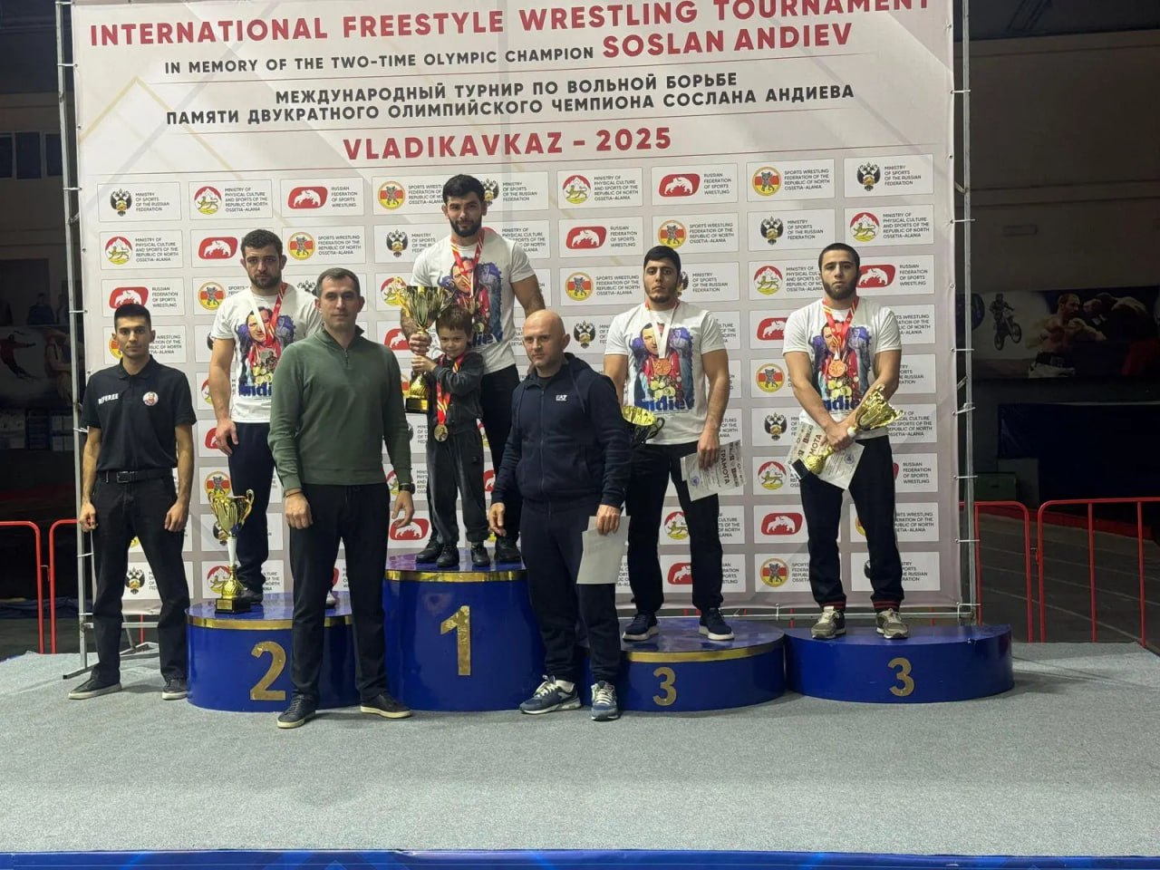 Три приза Владикавказа. . Во Владикавказе прошли международные соревнования по вольной борьбе среди мужчин, посвященные памяти двукратного олимпийского чемпиона С.П. Андиева Три приза Владикавказа. . Во Владикавказе прошли международные соревнования по вольной борьбе среди мужчин, посвященные памяти двукратного олимпийского чемпиона С.П. Андиева
