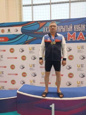 73-летний тренер из Кисловодска завоевал два золота на Кубке России по плаванию