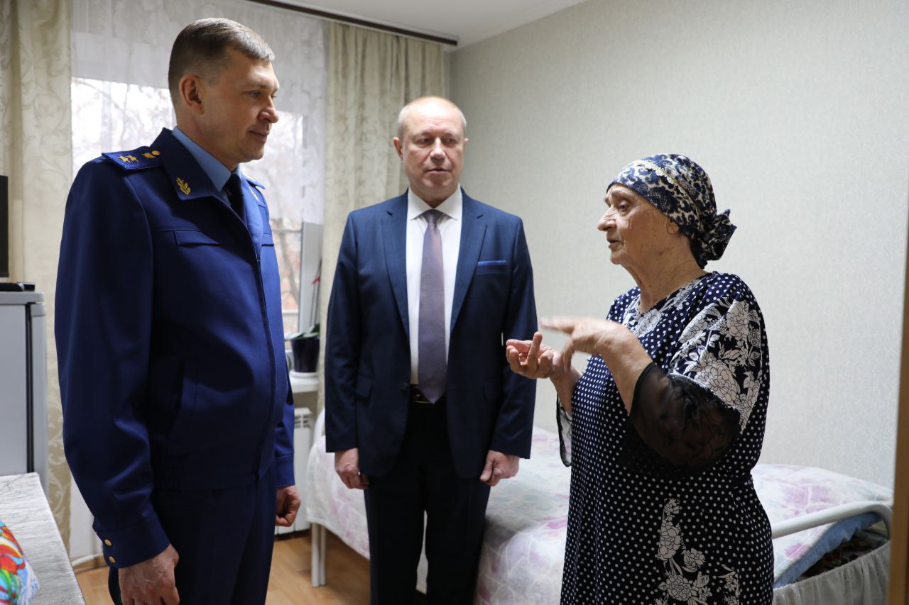 К Международному дню инвалидов Юрий Немкин посетил граждан с ограниченными возможностями здоровья в Ставрополе К Международному дню инвалидов Юрий Немкин посетил граждан с ограниченными возможностями здоровья в Ставрополе