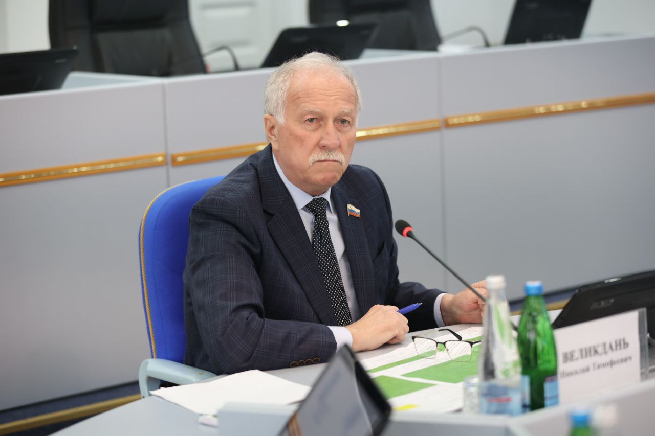 Спикер Думы края Николай Великдань провел серию совещаний, посвященных реализации наказов избирателей