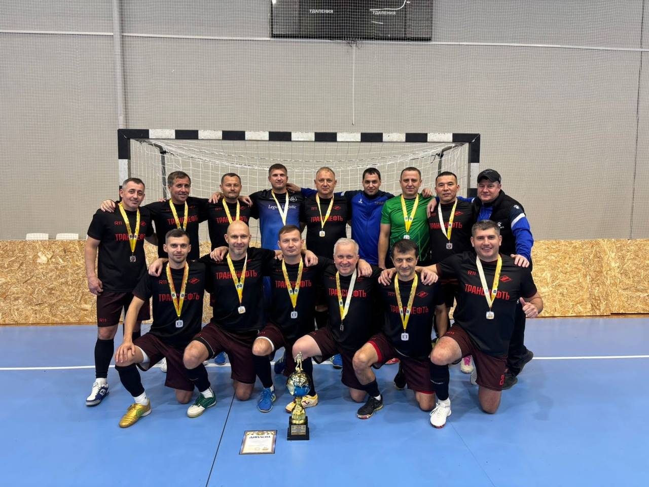 Финал «Золотой лиги». В спорткомплексе «Лукоморье» города Будённовска прошёл финал четырёх Первенства Ставропольского края по футзалу среди ветеранов 40+ Финал «Золотой лиги». В спорткомплексе «Лукоморье» города Будённовска прошёл финал четырёх Первенства Ставропольского края по футзалу среди ветеранов 40+