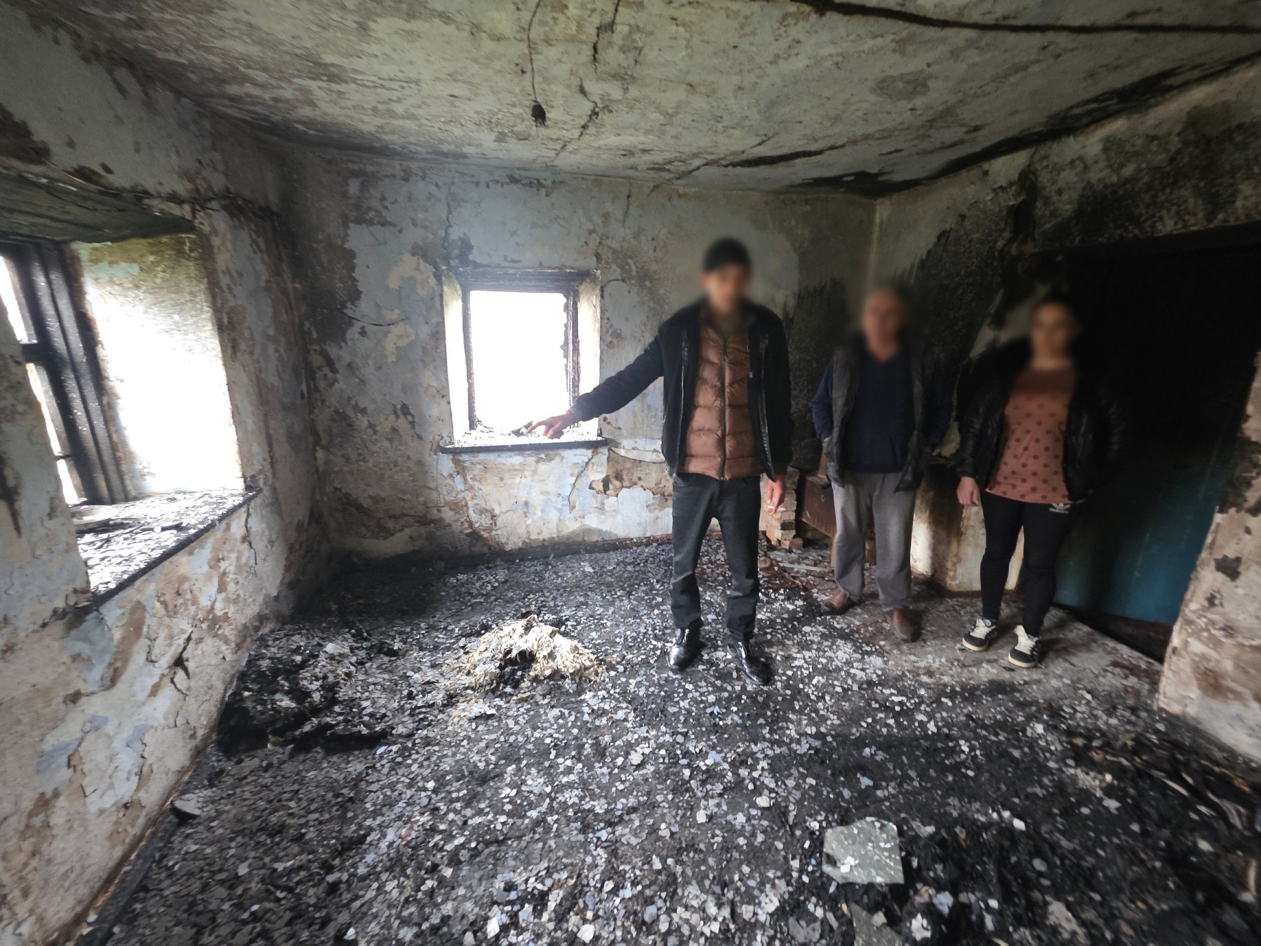 Александровские полицейские установили личность злоумышленника, который от обиды поджег чужой дом Александровские полицейские установили личность злоумышленника, который от обиды поджег чужой дом