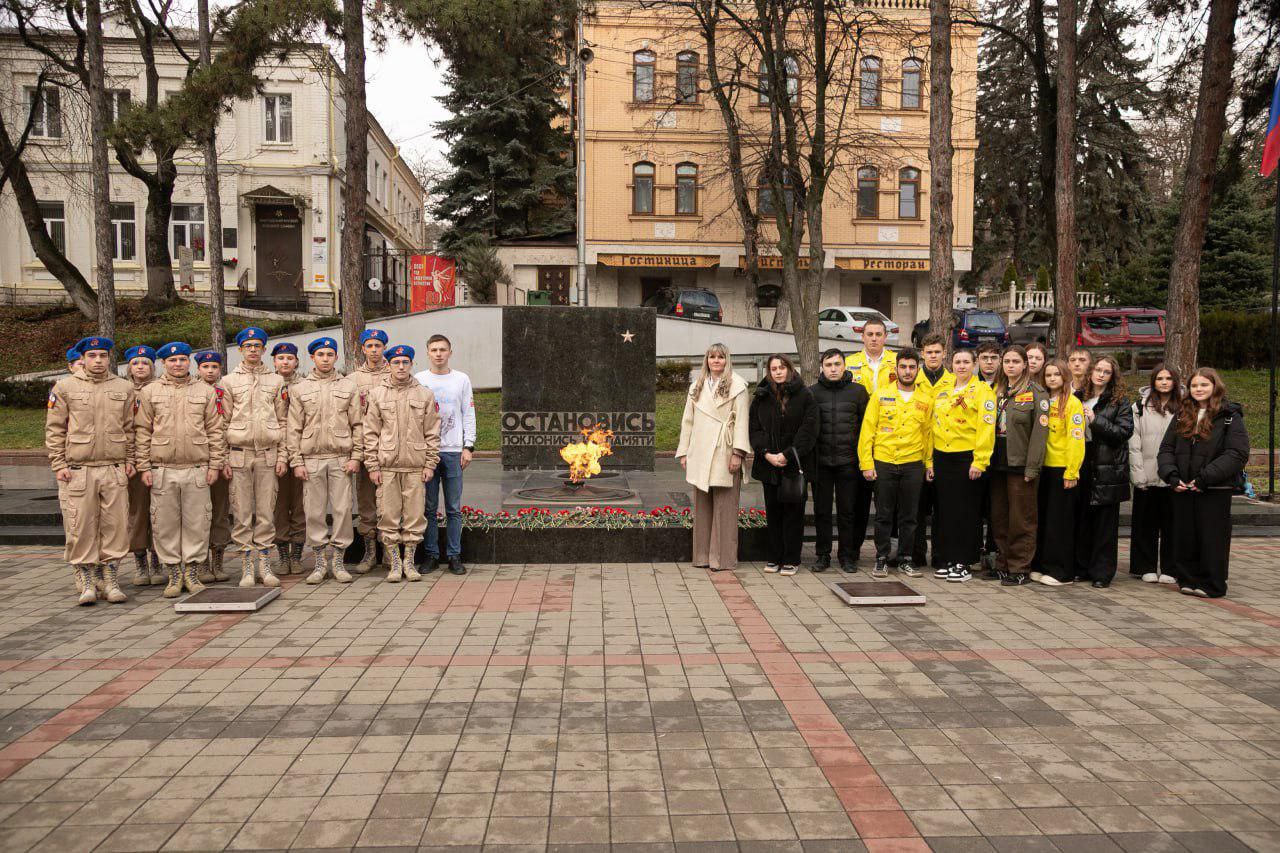В Пятигорске почтили память Неизвестного Солдата В Пятигорске почтили память Неизвестного Солдата