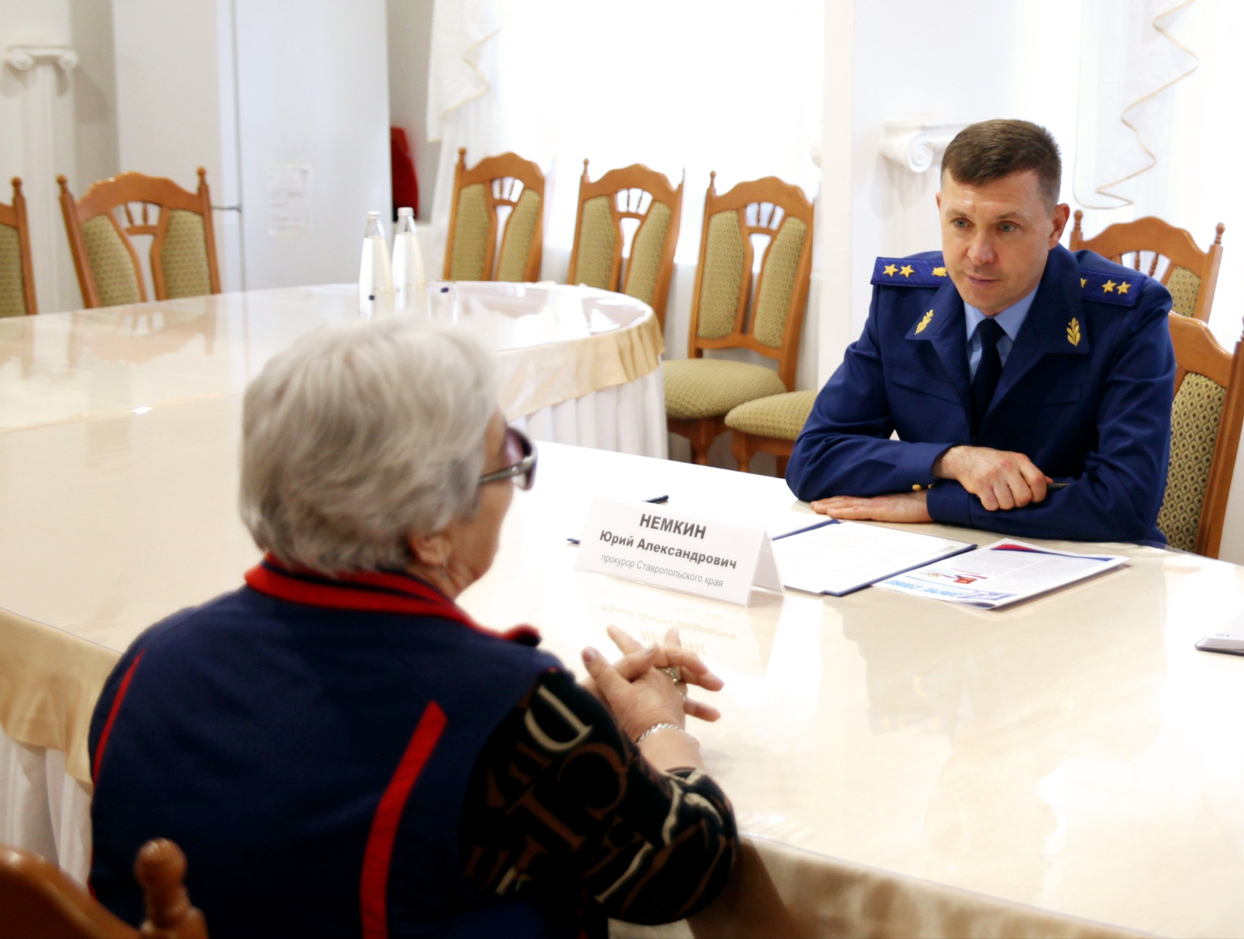 К Международному дню инвалидов Юрий Немкин посетил граждан с ограниченными возможностями здоровья в Ставрополе