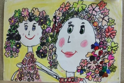 «Милая мама моя!» В Пятигорске наградили победителей ежегодного школьного конкурса рисунков