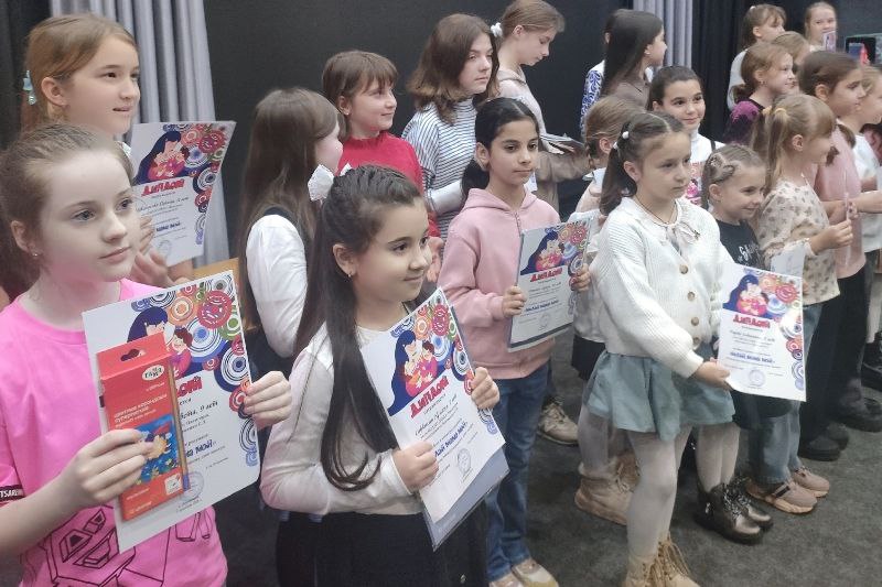 «Милая мама моя!» В Пятигорске наградили победителей ежегодного школьного конкурса рисунков «Милая мама моя!» В Пятигорске наградили победителей ежегодного школьного конкурса рисунков