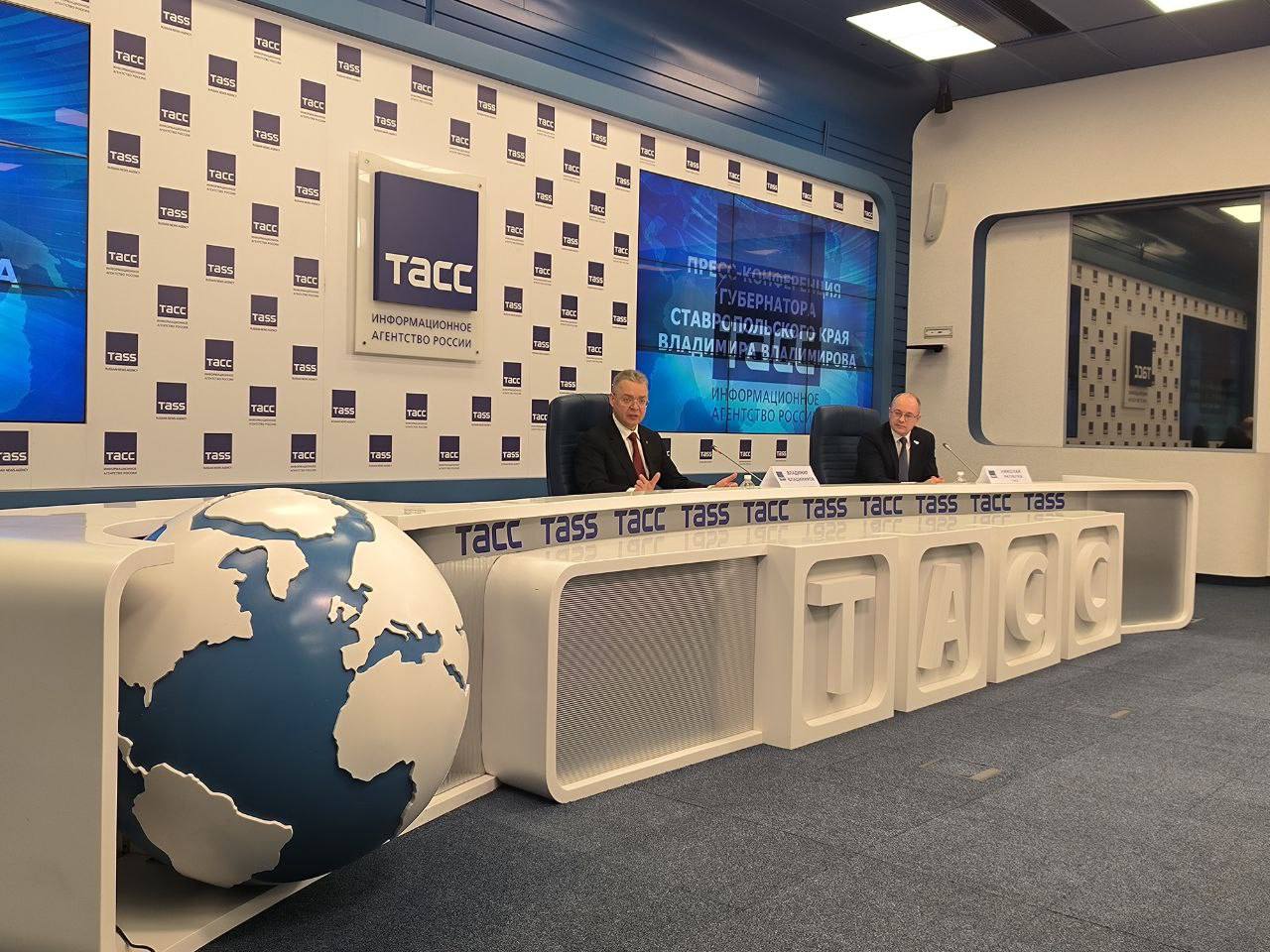 Губернатор Владимир Владимиров рассказал о планах по развитию коммунальной и транспортной инфраструктуры курортов КМВ