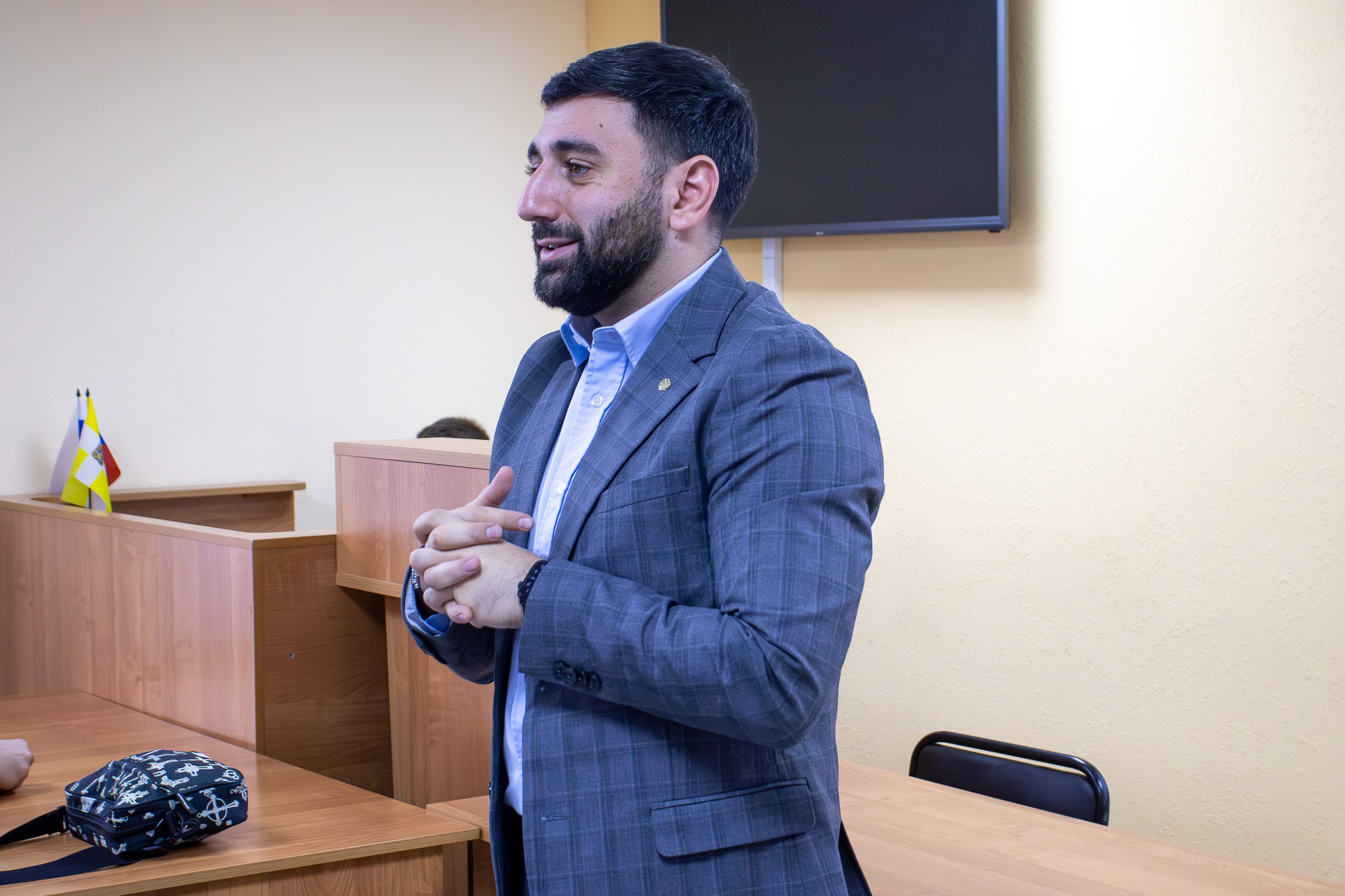 В Ставрополе председатель Общественного совета краевого полицейского Главка принял участие в «Неформальной встрече с молодежью Ставрополья»