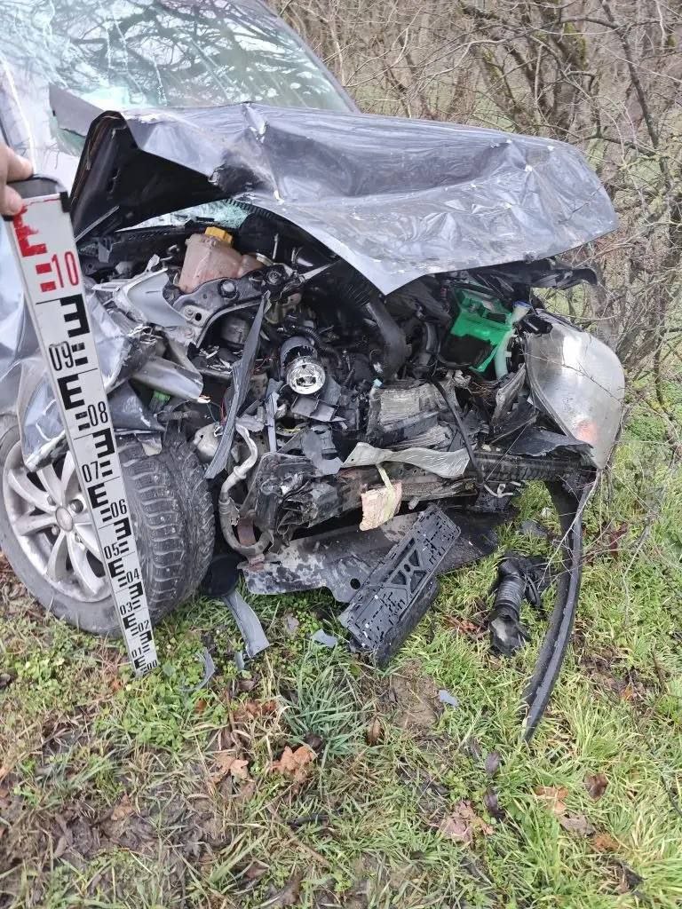 Два человека пострадали в лобовом ДТП в Ставрополе