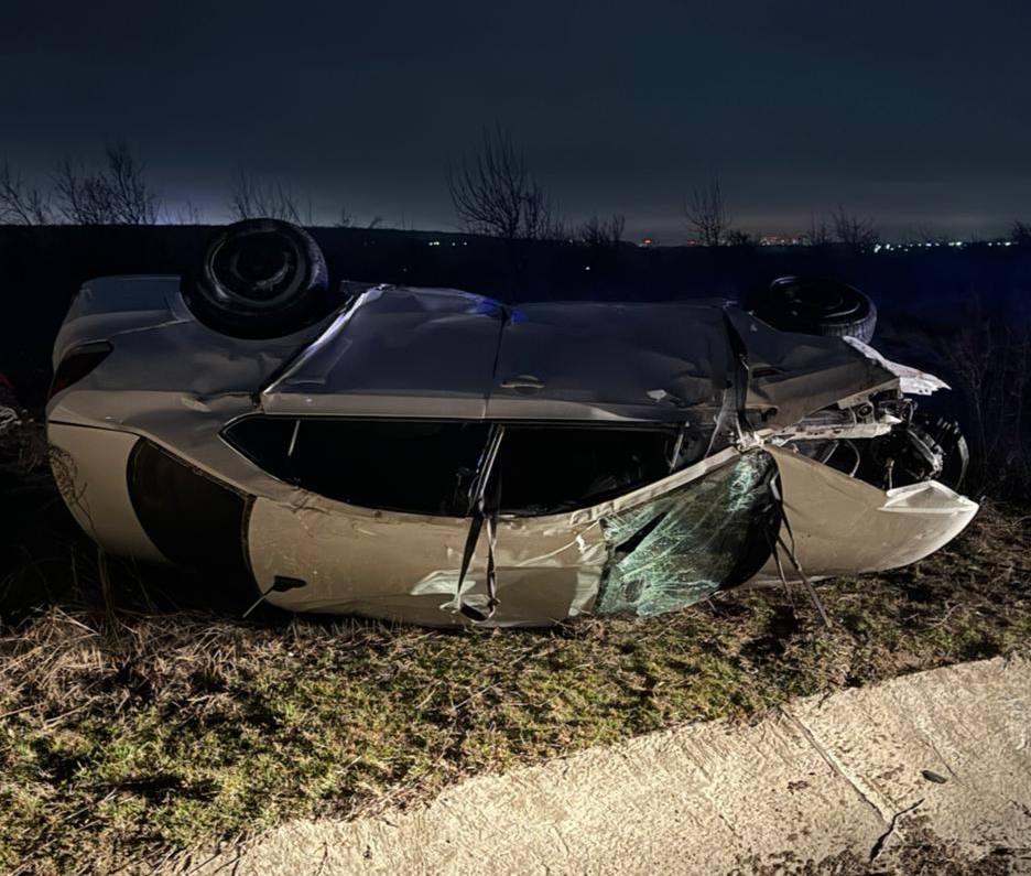 В Шпаковском округе в результате съезда с дороги погиб водитель В Шпаковском округе в результате съезда с дороги погиб водитель