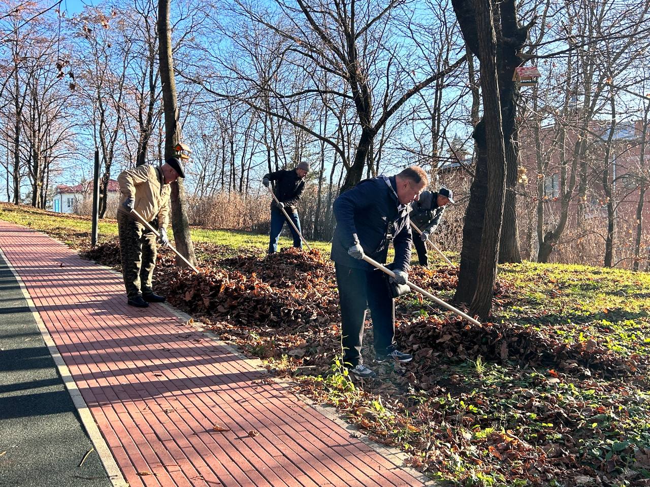 В рамках городской экологической программы «ЧИСТО Кисловодск» продолжается череда субботников В рамках городской экологической программы «ЧИСТО Кисловодск» продолжается череда субботников