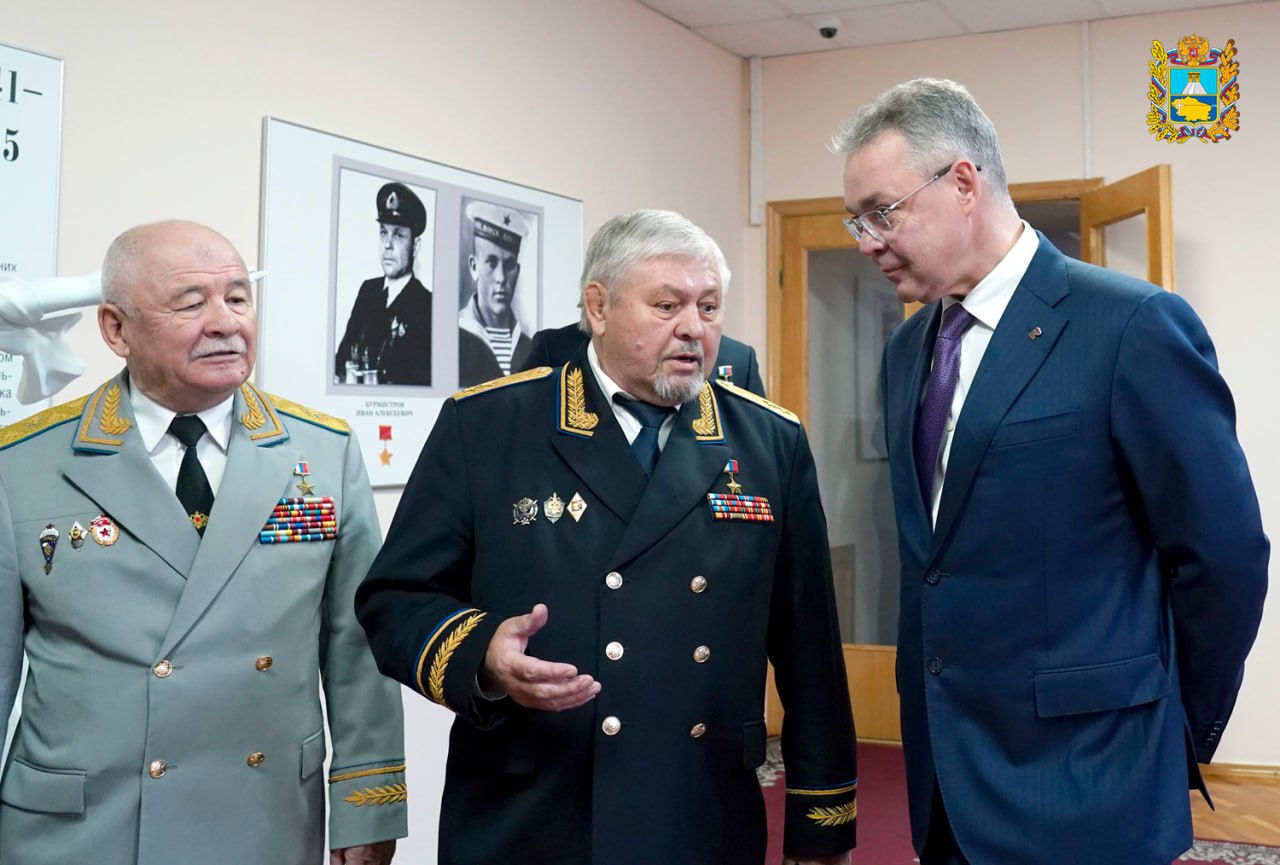 В канун Дня Героев Отечества губернатор Владимир Владимиров провел торжественный прием В канун Дня Героев Отечества губернатор Владимир Владимиров провел торжественный прием