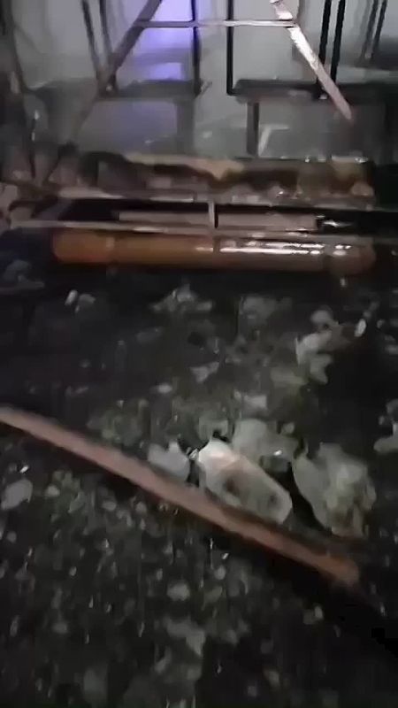 Двойное ЧП в Ессентуках – сначала загорелась пассажирская «Газель», затем огонь с нее перекинулся на магазин