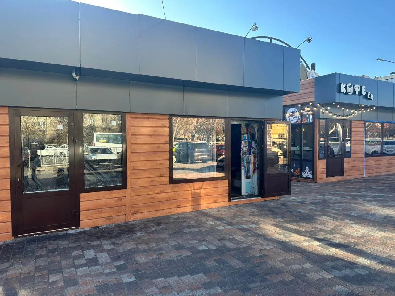 В Ставрополе совместно с бизнесом завершилось обновление одного из самых популярных рынков юго-западного района города В Ставрополе совместно с бизнесом завершилось обновление одного из самых популярных рынков юго-западного района города