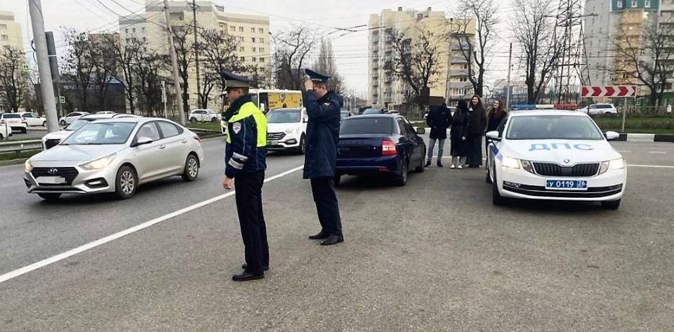 #паутина. В Ставрополе автоинспекторы совместно с судебными приставами выявили двоих водителей с неоплаченными задолженностями
