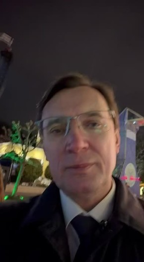 Евгений Моисеев: Дорогие друзья, давайте вместе «Зажжём по-новогоднему»!