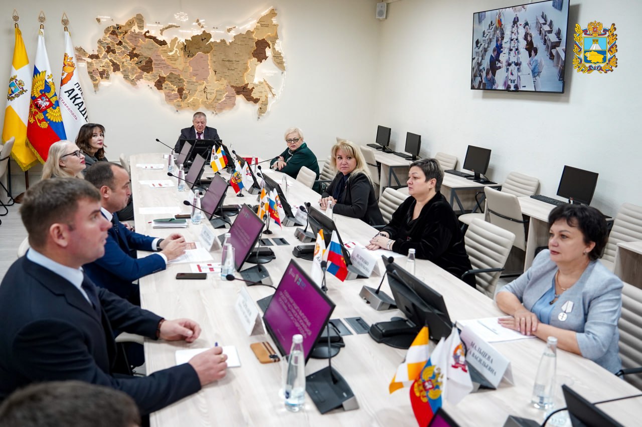В Ставропольском филиале Президентской академии проходит итоговая аттестация участников программы «Герои Ставрополья» В Ставропольском филиале Президентской академии проходит итоговая аттестация участников программы «Герои Ставрополья»
