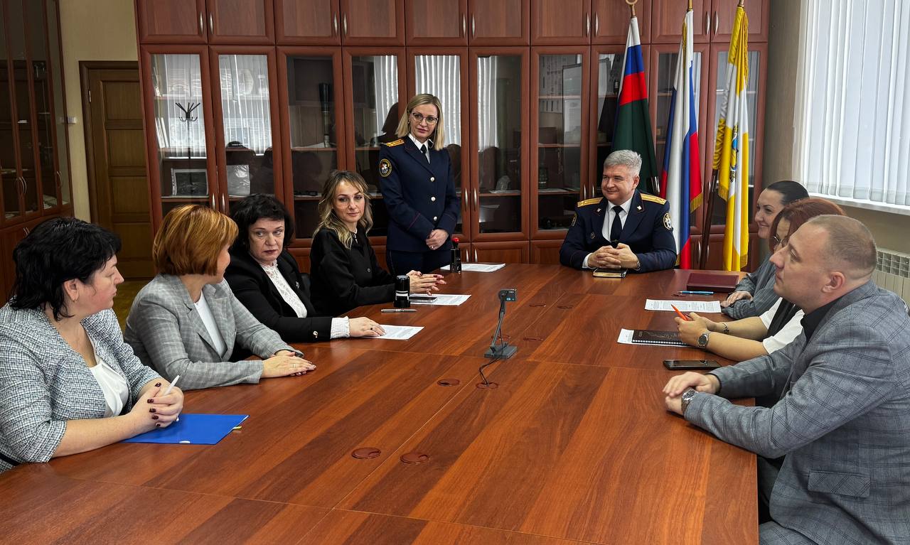 В следственном управлении СК России по Ставропольскому краю подписаны соглашения о создании профильных кадетских классов ведомства в ряде округов В следственном управлении СК России по Ставропольскому краю подписаны соглашения о создании профильных кадетских классов ведомства в ряде округов