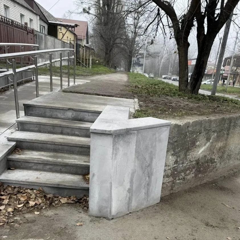 Иван Ульянченко: Завершаем намеченную на этот год работу по созданию в Ставрополе доступной городской среды Иван Ульянченко: Завершаем намеченную на этот год работу по созданию в Ставрополе доступной городской среды