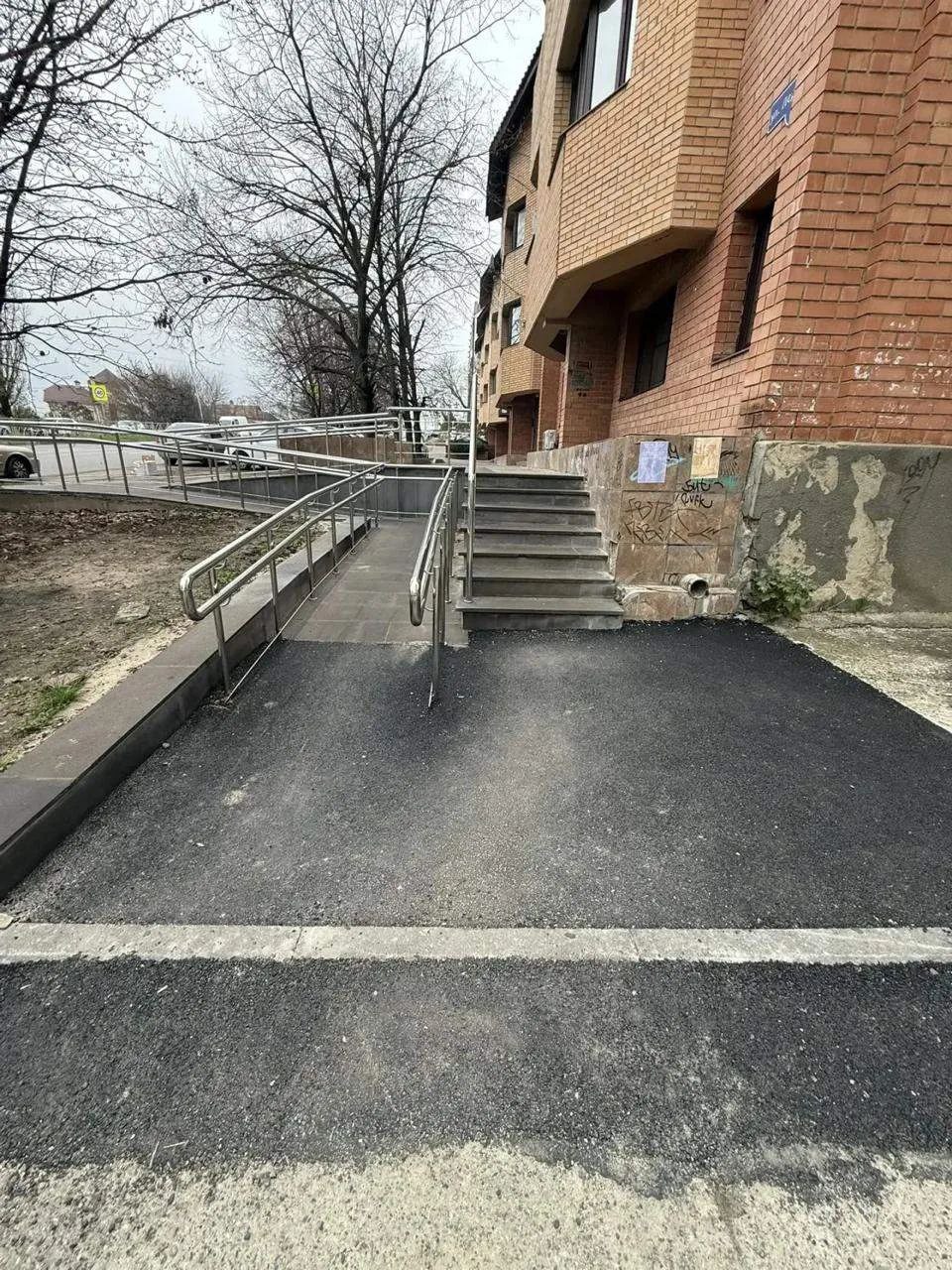 Иван Ульянченко: Завершаем намеченную на этот год работу по созданию в Ставрополе доступной городской среды Иван Ульянченко: Завершаем намеченную на этот год работу по созданию в Ставрополе доступной городской среды