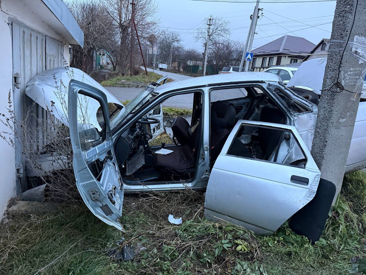 В городе Лермонтове в результате автоаварии пострадали 3 подростка