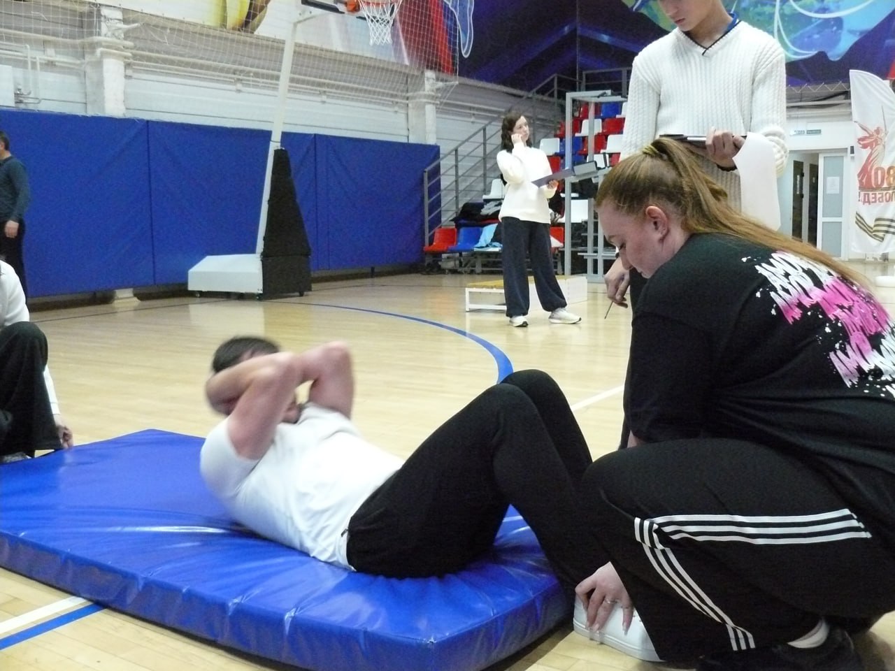 СДАЁМ НОРМЫ ГТО!. Сегодня в физкультурно-оздоровительном комплексе имени Героя Советского Союза А.И.Рыбникова, трудовые коллективы города Ессентуки различных возрастных групп, приняли участие в сдачи нормативов комплекса ГТО... СДАЁМ НОРМЫ ГТО!. Сегодня в физкультурно-оздоровительном комплексе имени Героя Советского Союза А.И.Рыбникова, трудовые коллективы города Ессентуки различных возрастных групп, приняли участие в сдачи нормативов комплекса ГТО...