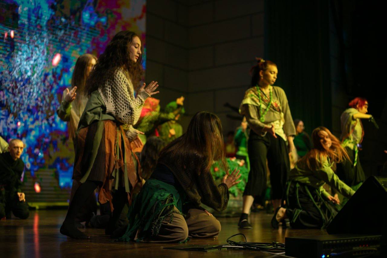 И жили они долго и счастливо — и началась новая глава в Пятигорье! И жили они долго и счастливо — и началась новая глава в Пятигорье!