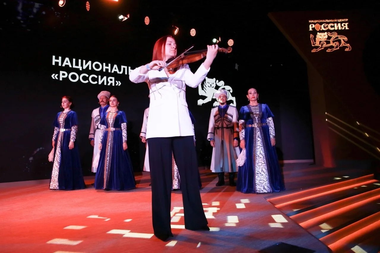 Ставрополь в числе 8 городов-финалистов конкурса "Культурная столица 2027 года" выступит сегодня в национальном центре "Россия" в Москве Ставрополь в числе 8 городов-финалистов конкурса "Культурная столица 2027 года" выступит сегодня в национальном центре "Россия" в Москве