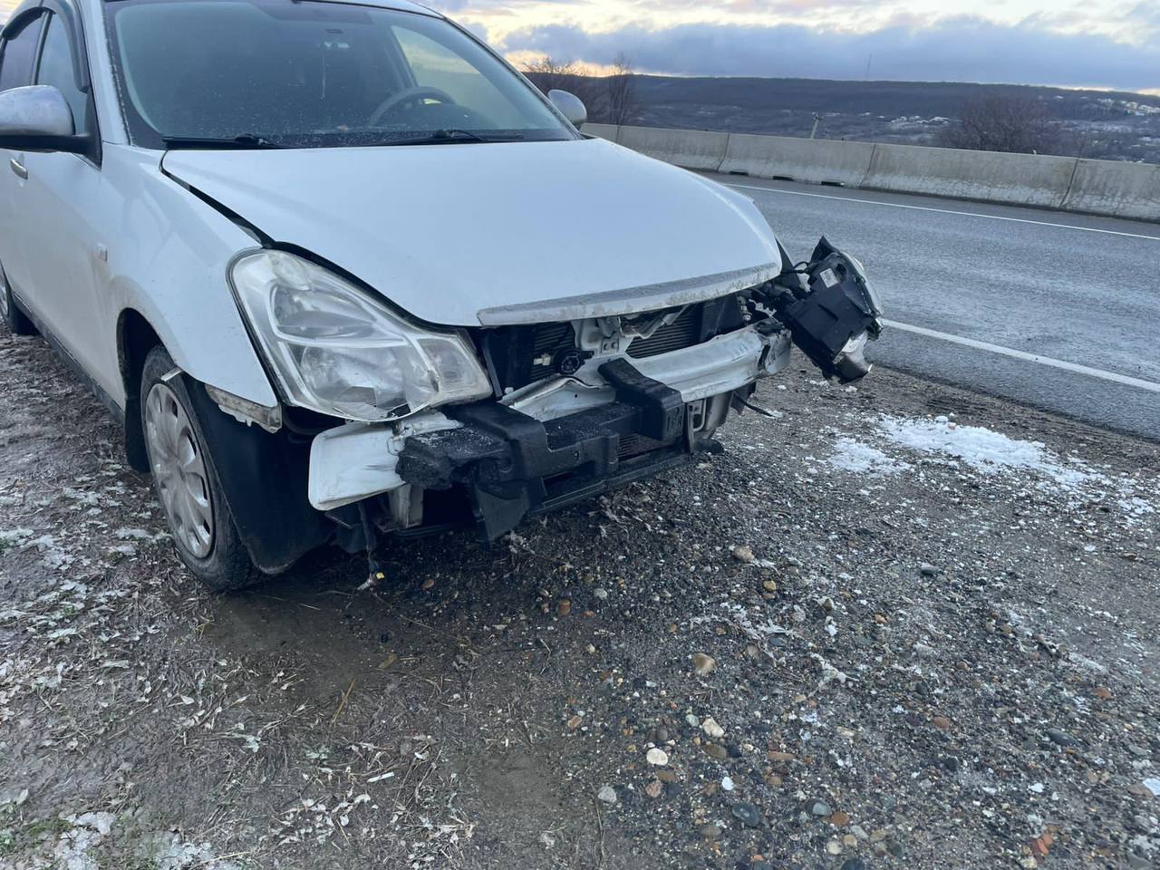 В Шпаковском округе в результате наезда на препятствие пострадал несовершеннолетний пассажир В Шпаковском округе в результате наезда на препятствие пострадал несовершеннолетний пассажир