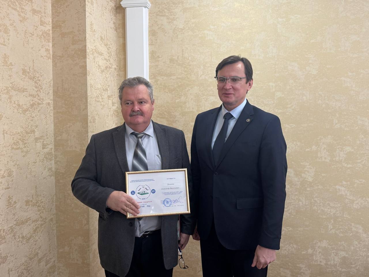 В администрации города-курорта Кисловодска на аппаратном совещании заслушали руководителей отраслевых подразделений и подвели итоги прошедшей недели В администрации города-курорта Кисловодска на аппаратном совещании заслушали руководителей отраслевых подразделений и подвели итоги прошедшей недели