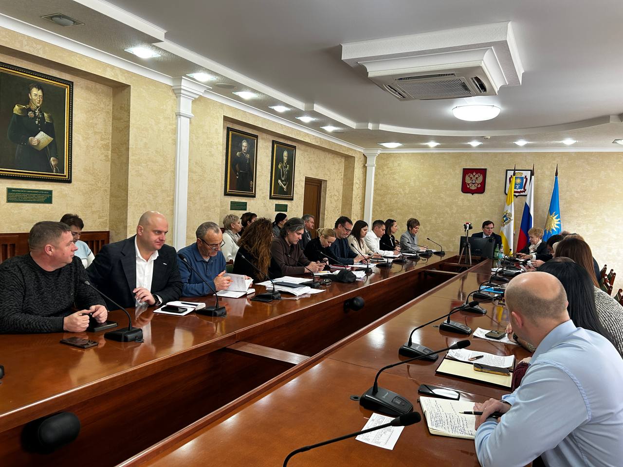 В администрации города-курорта Кисловодска на аппаратном совещании заслушали руководителей отраслевых подразделений и подвели итоги прошедшей недели В администрации города-курорта Кисловодска на аппаратном совещании заслушали руководителей отраслевых подразделений и подвели итоги прошедшей недели