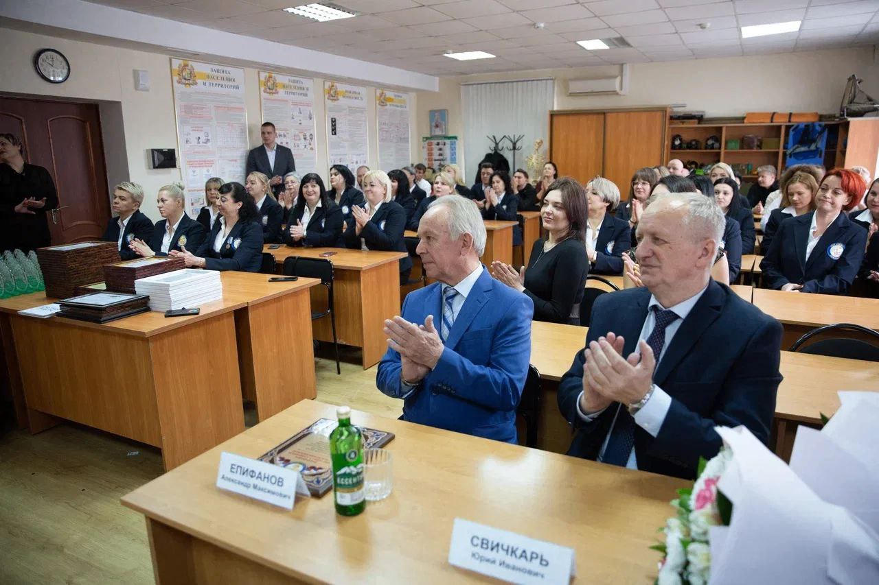 Иван Ульянченко: Единая дежурно-диспетчерская служба Ставрополя сегодня отмечает свой 10-летний юбилей Иван Ульянченко: Единая дежурно-диспетчерская служба Ставрополя сегодня отмечает свой 10-летний юбилей