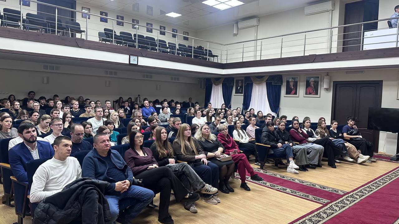 В прокуратуре Ставропольского края состоялось профориентационное мероприятие для выпускников школ В прокуратуре Ставропольского края состоялось профориентационное мероприятие для выпускников школ