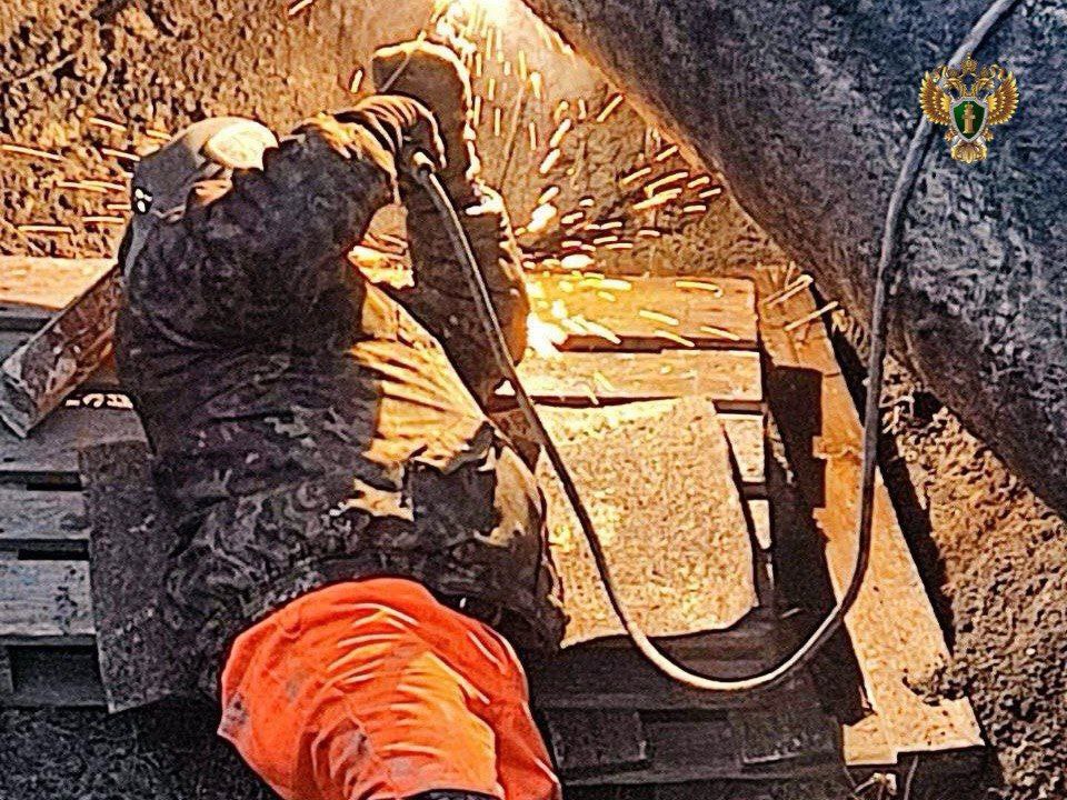 При надзорном сопровождении прокуратуры города Пятигорска в настоящее время ремонтные работы на магистральном водоводе завершены При надзорном сопровождении прокуратуры города Пятигорска в настоящее время ремонтные работы на магистральном водоводе завершены