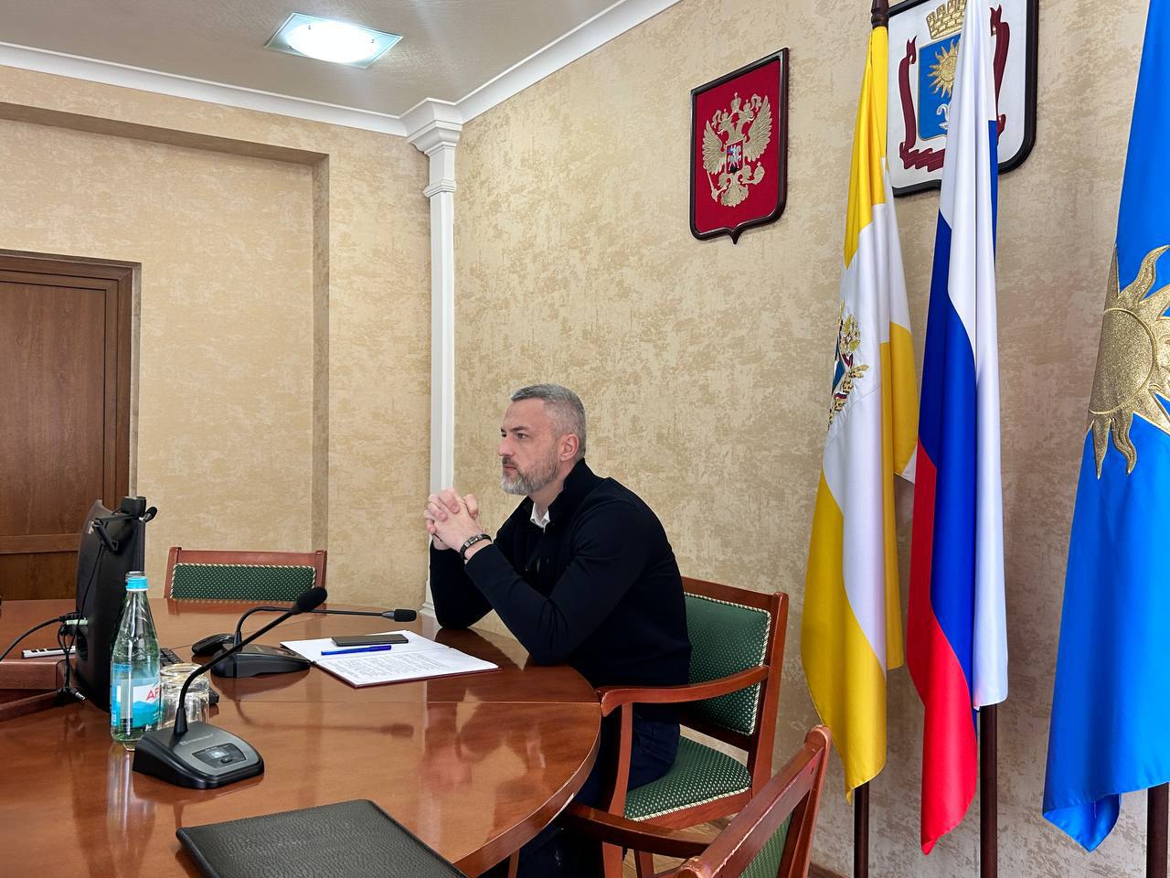 В соответствии с поручением Губернатора Ставропольского края, министр жилищно-коммунального хозяйства Александр Рябикин провел рабочее совещание по вопросам теплоснабжения в городе Кисловодске