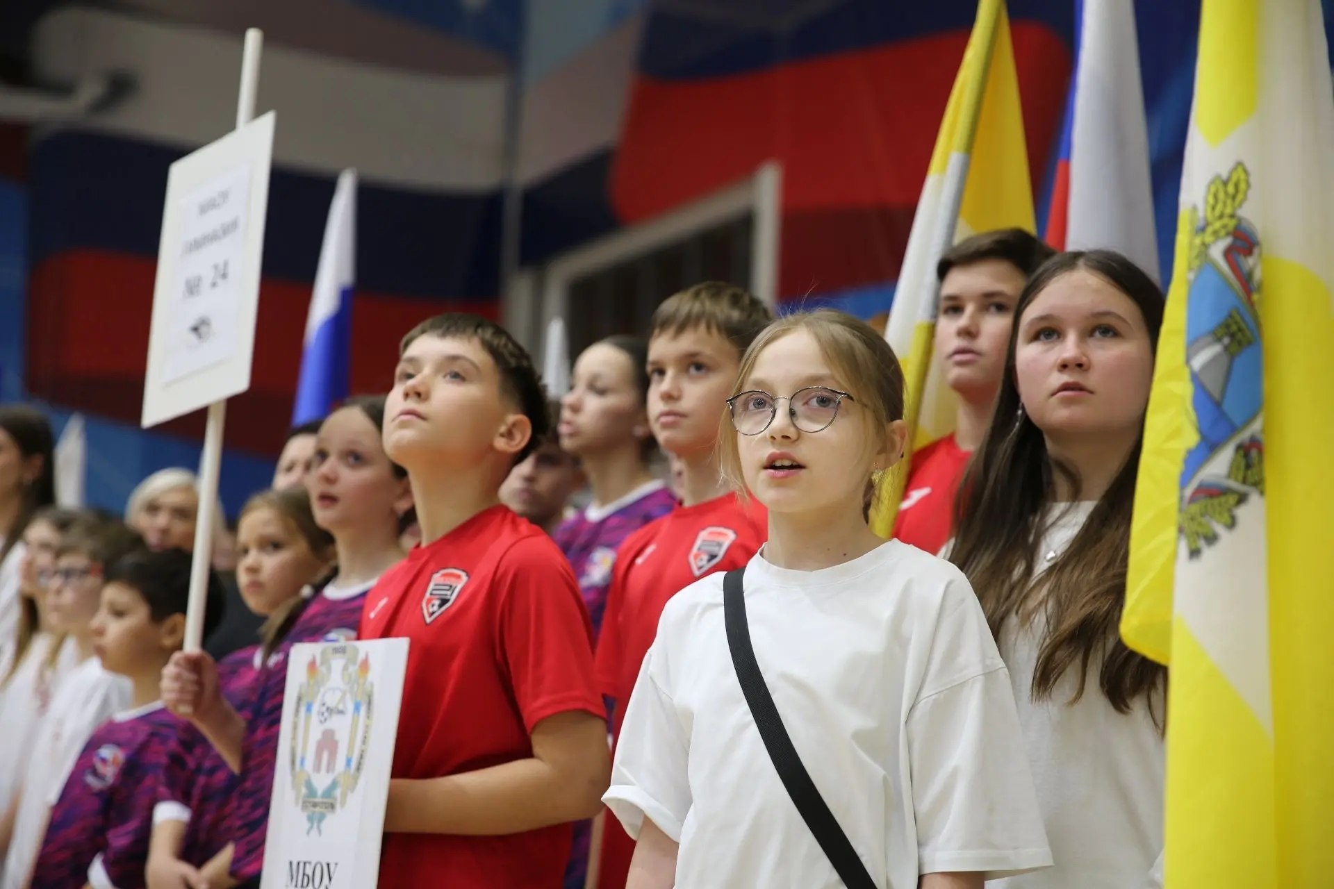 Иван Ульянченко наградил победителей спартакиады школьников Ставрополя Иван Ульянченко наградил победителей спартакиады школьников Ставрополя