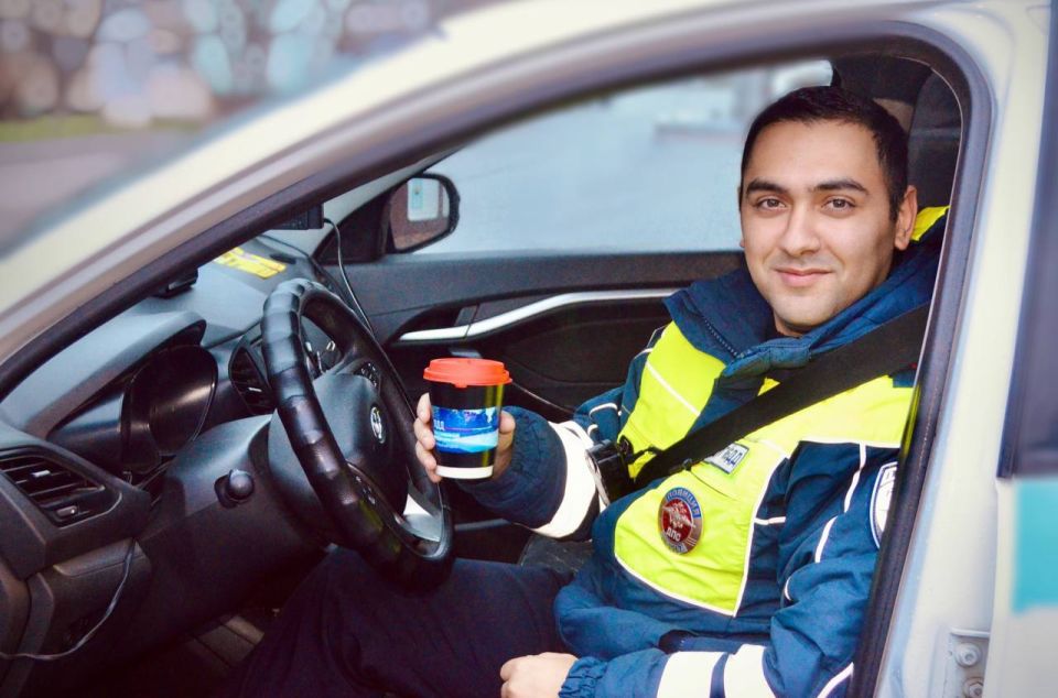 В Железноводске сотрудники Госавтоинспекции провели необычную акцию «Пей кофе и передвигайся безопасно!»