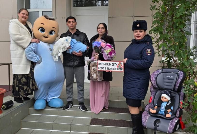 Важные пассажиры: сотрудники Госавтоинспекции рассказали будущим мамам о безопасности детей в автомобиле