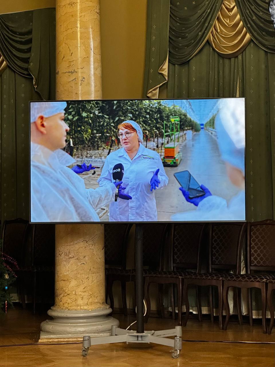 Наш коллега с телеканала «СвоёТВ» Иван Сапелкин победил в конкурсе «Селом сильна Россия» Наш коллега с телеканала «СвоёТВ» Иван Сапелкин победил в конкурсе «Селом сильна Россия»