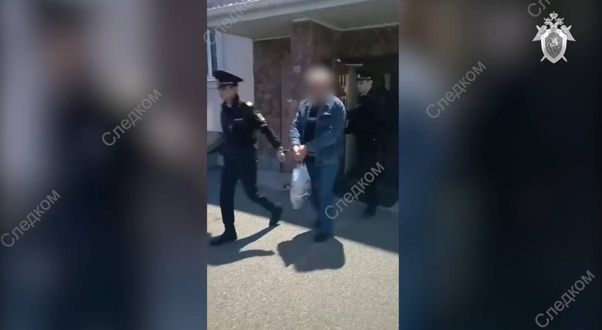 Экс-главу Нефтекумска и троих его сообщников осудили за растрату