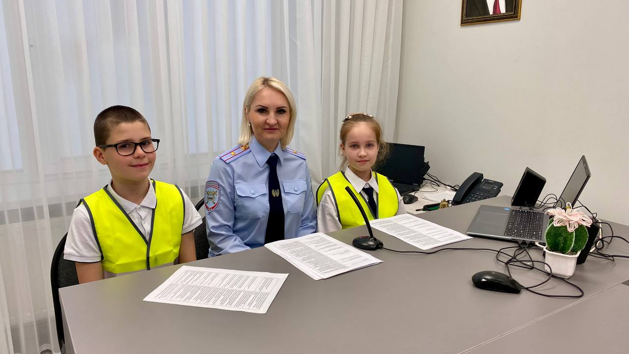 Радиоминутки безопасности звучат во всех школах Ставрополя Радиоминутки безопасности звучат во всех школах Ставрополя