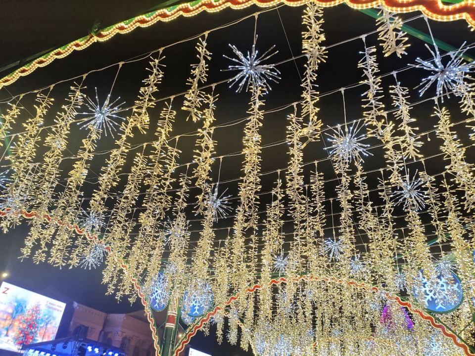 В Ставрополе засияли новогодние огни!