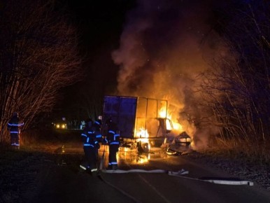Один человек погиб, двое получили ранения в результате столкновения автомобилей в Ставропольском крае