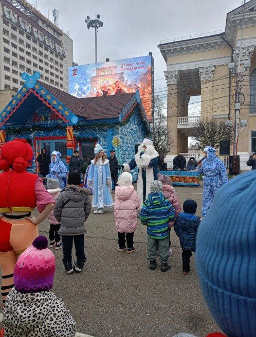 Немного сказочных кадров из шатра Деда Мороза