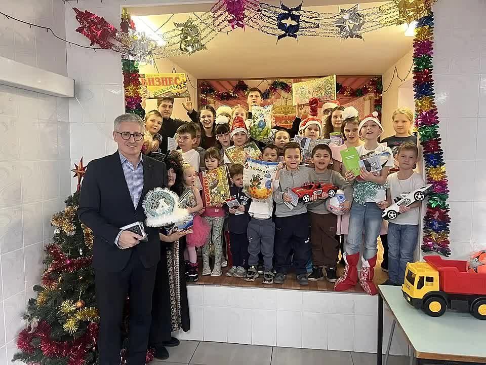 Коротко о работе депутатов вне стен парламента