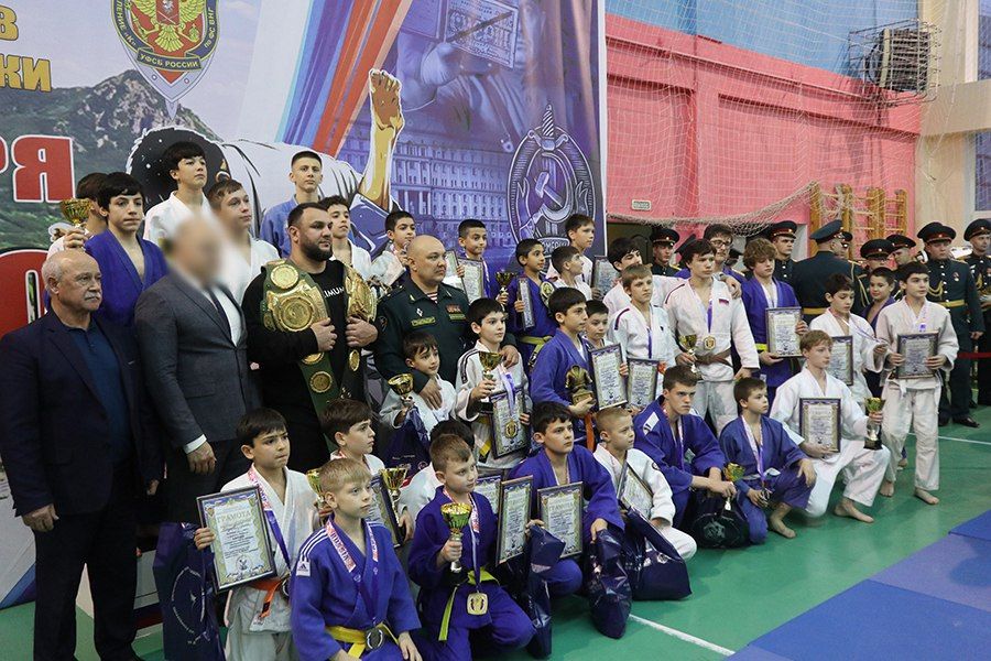 Дзюдо в Пятигорске. Открытый турнир по дзюдо, приуроченный к 107-й годовщине образования органов военной контрразведки, прошел на базе отдельного батальона охраны и обеспечения Северо-Кавказского ордена Жукова Росгвардии